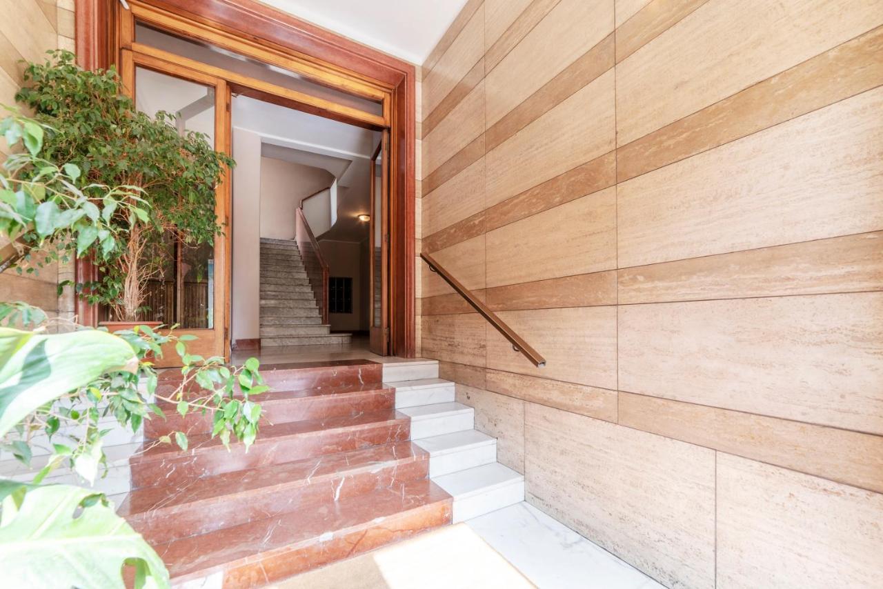 Roomy And Bright Apartment With Terrace Рим Экстерьер фото